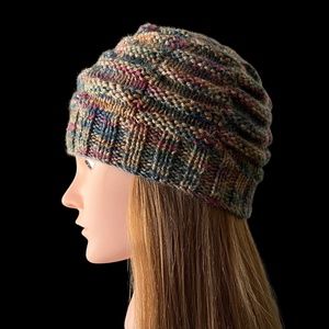 Women's all-season wool hat
